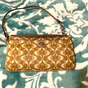 Coach handbag only been worn five times